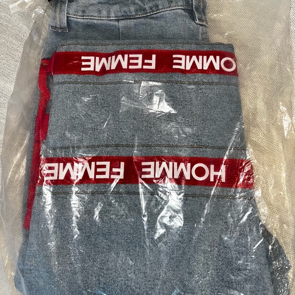 Full length cargo pocket denim pant with relaxed stretch in blue - Picture 2 of 6